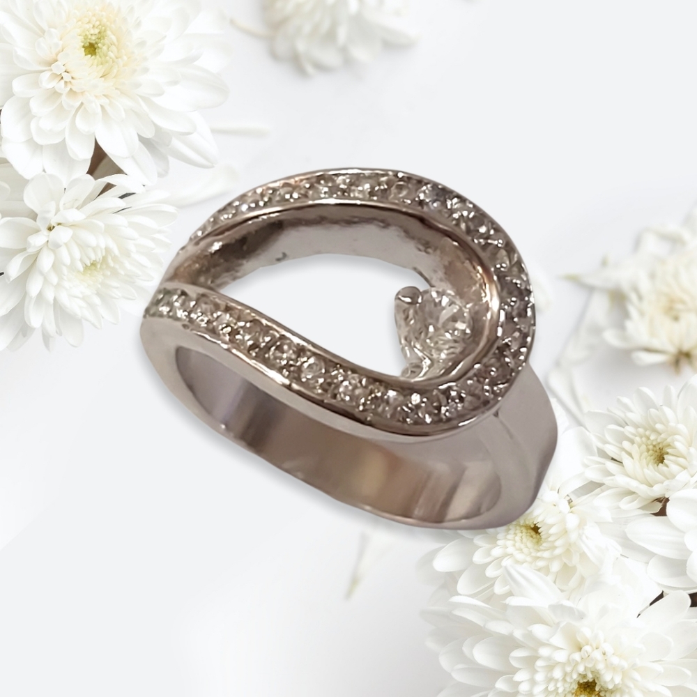 Silver Plated Cubic Zirconia Ring Size 6
